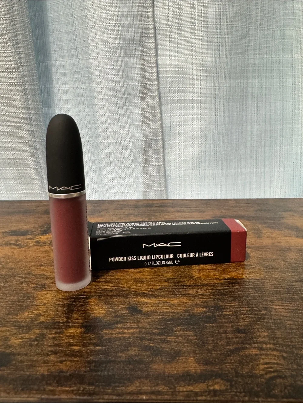 MAC Powder Kiss Liquid Lipcolour Fashion Emergency 977 NIB